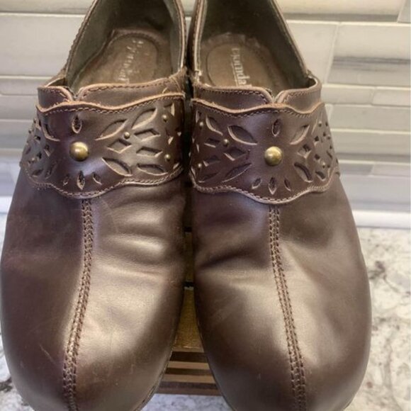 Women’s Size 8 1/2 Bjorndal Brown Clogs - Picture 2 of 9